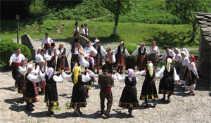 Totka Shandurkova Ensemble for Authentic Folklore at the Gabrovo Cultural Center